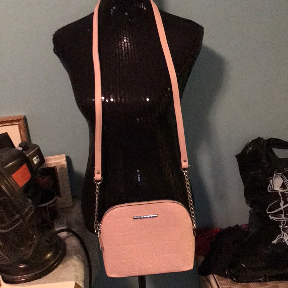 Steve Madden embossed light pink chain purse